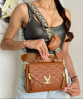 Velour Luxe — La Cartera Que Te Define